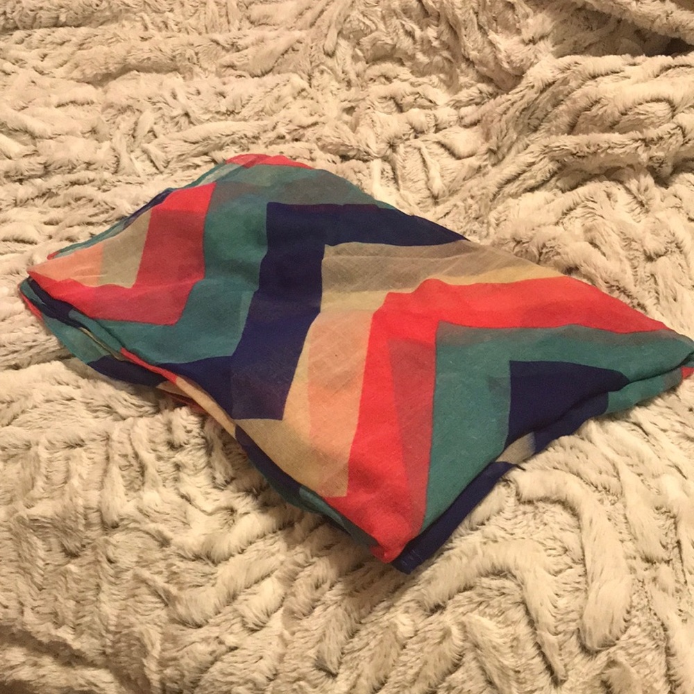 ModCloth Chevron Scarf - Picture 2 of 3